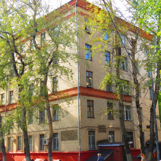 Как арендовать комнату у метро в Москве?